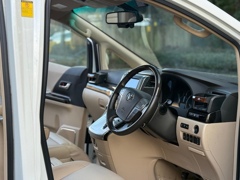 Used Toyota Vellfire 2014 for sale - 77236908: Photo 22