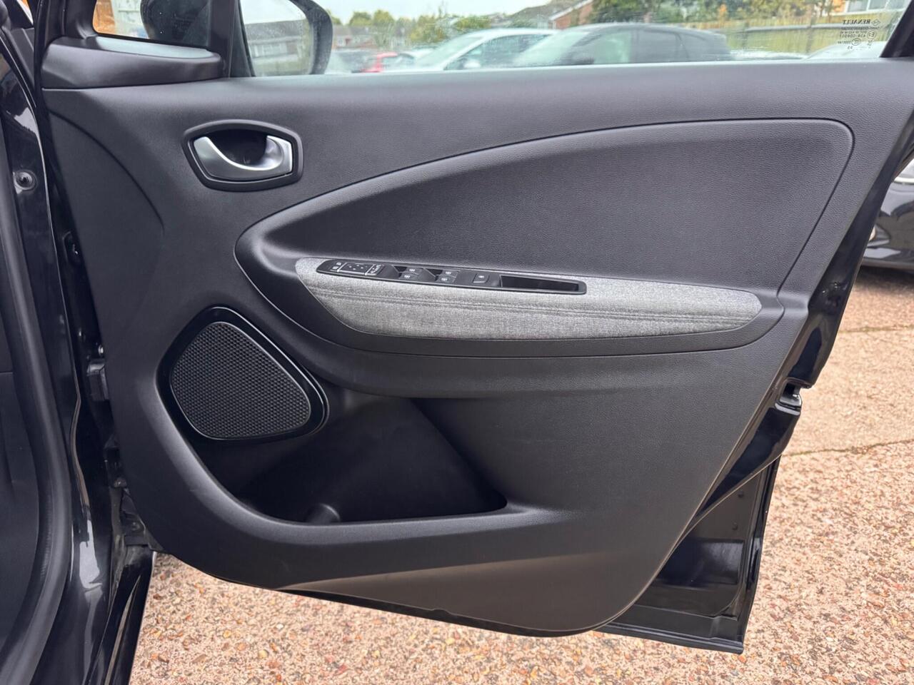 Used Renault Zoe 2020 for sale - 76410308: Photo 20