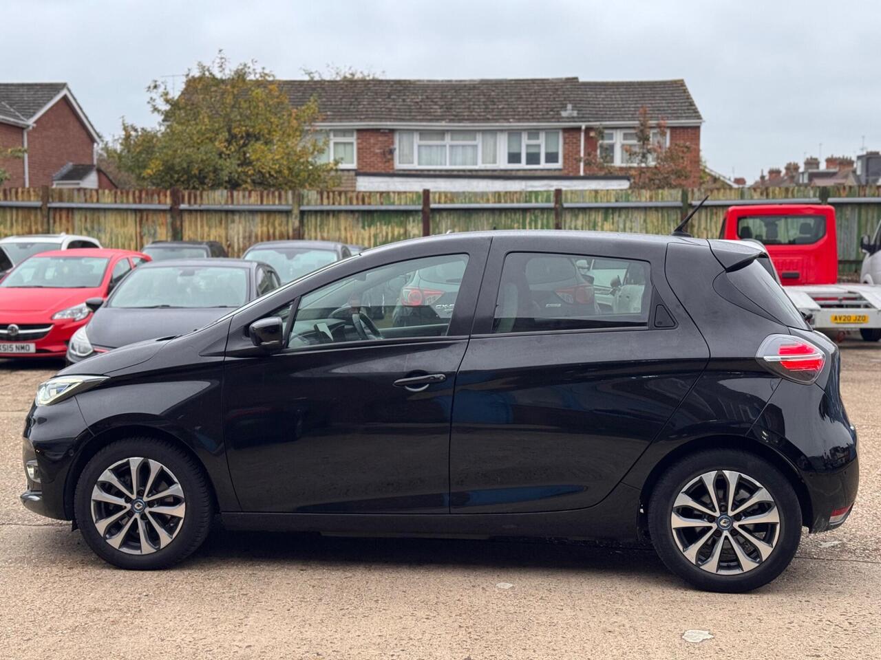 Used Renault Zoe 2020 for sale - 76410308: Photo 3