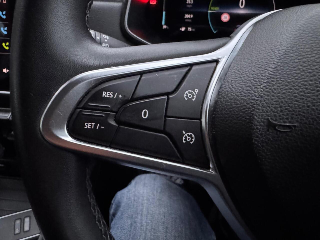 Used Renault Zoe 2020 for sale - 76410308: Photo 40