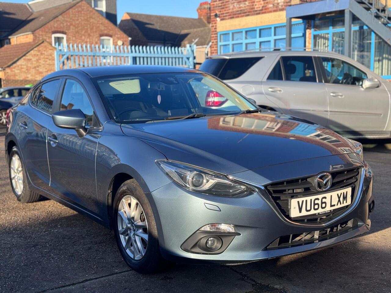 Used Mazda Mazda3 2016 for sale - 78010967: Photo 2