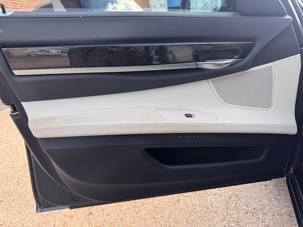 Used BMW 7 Series 2013 for sale - 76318699: Photo 38