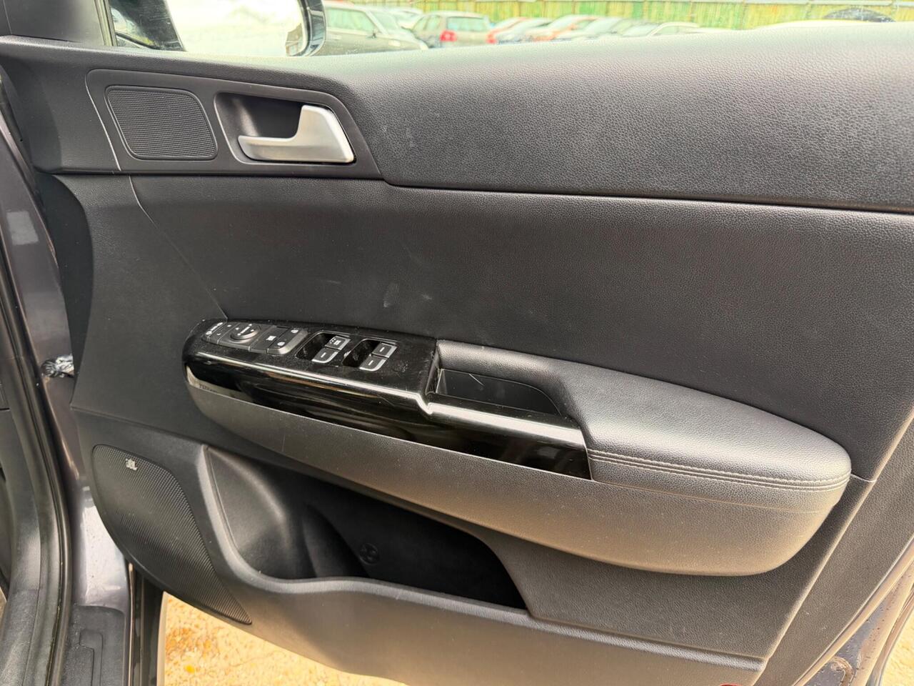 Used Kia Sportage 2017 for sale - 78011764: Photo 40