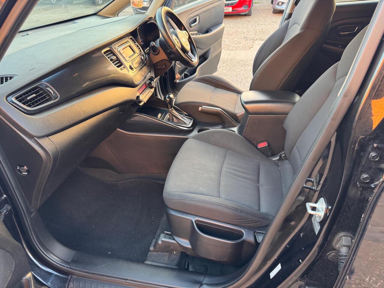 Used Kia Carens 2013 for sale - 76318698: Photo 33