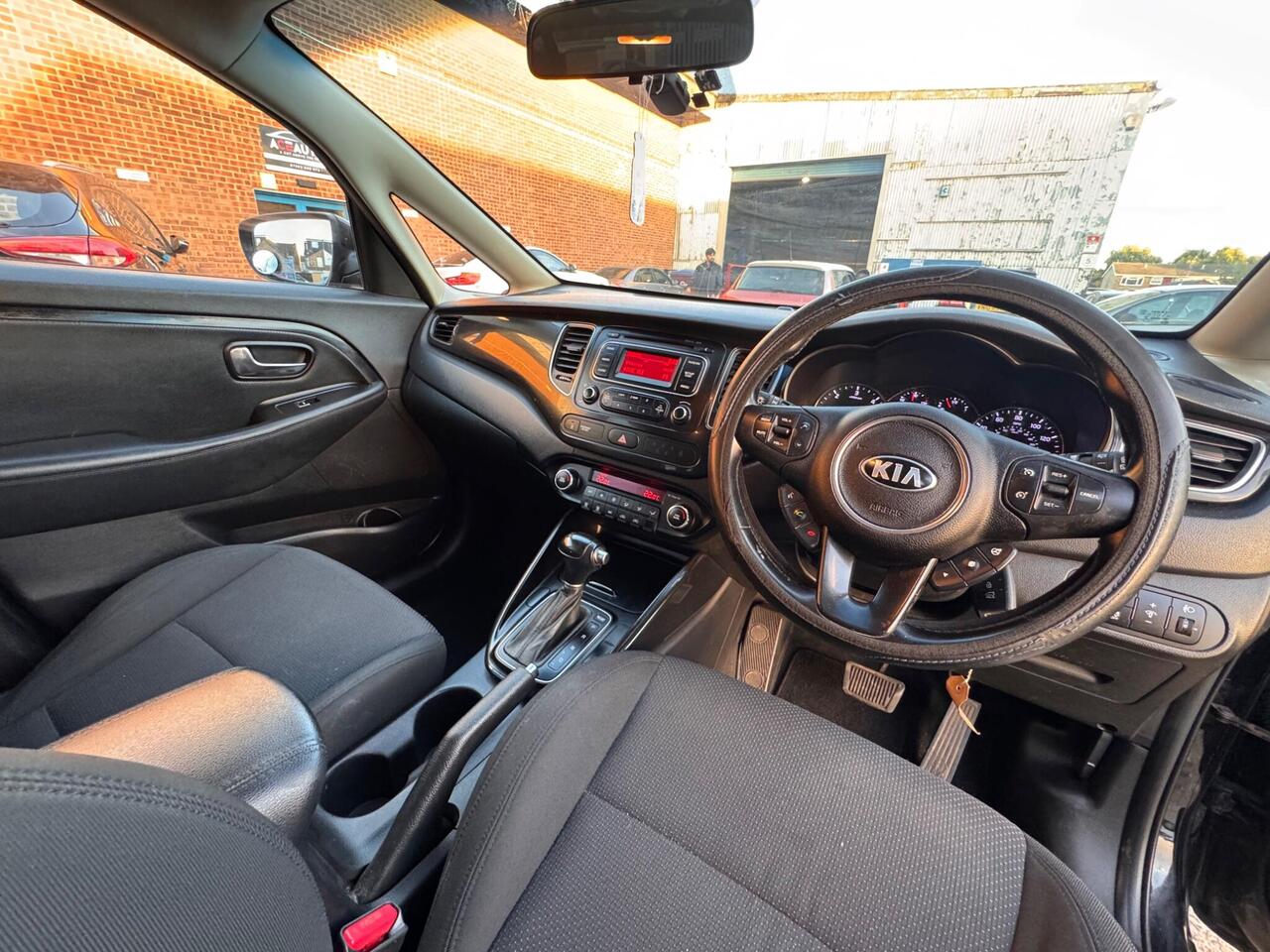 Used Kia Carens 2013 for sale - 76318698: Photo 49