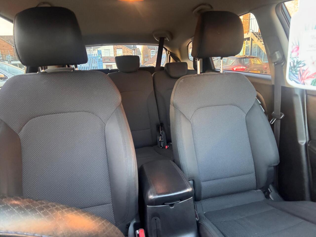 Used Kia Carens 2013 for sale - 76318698: Photo 50