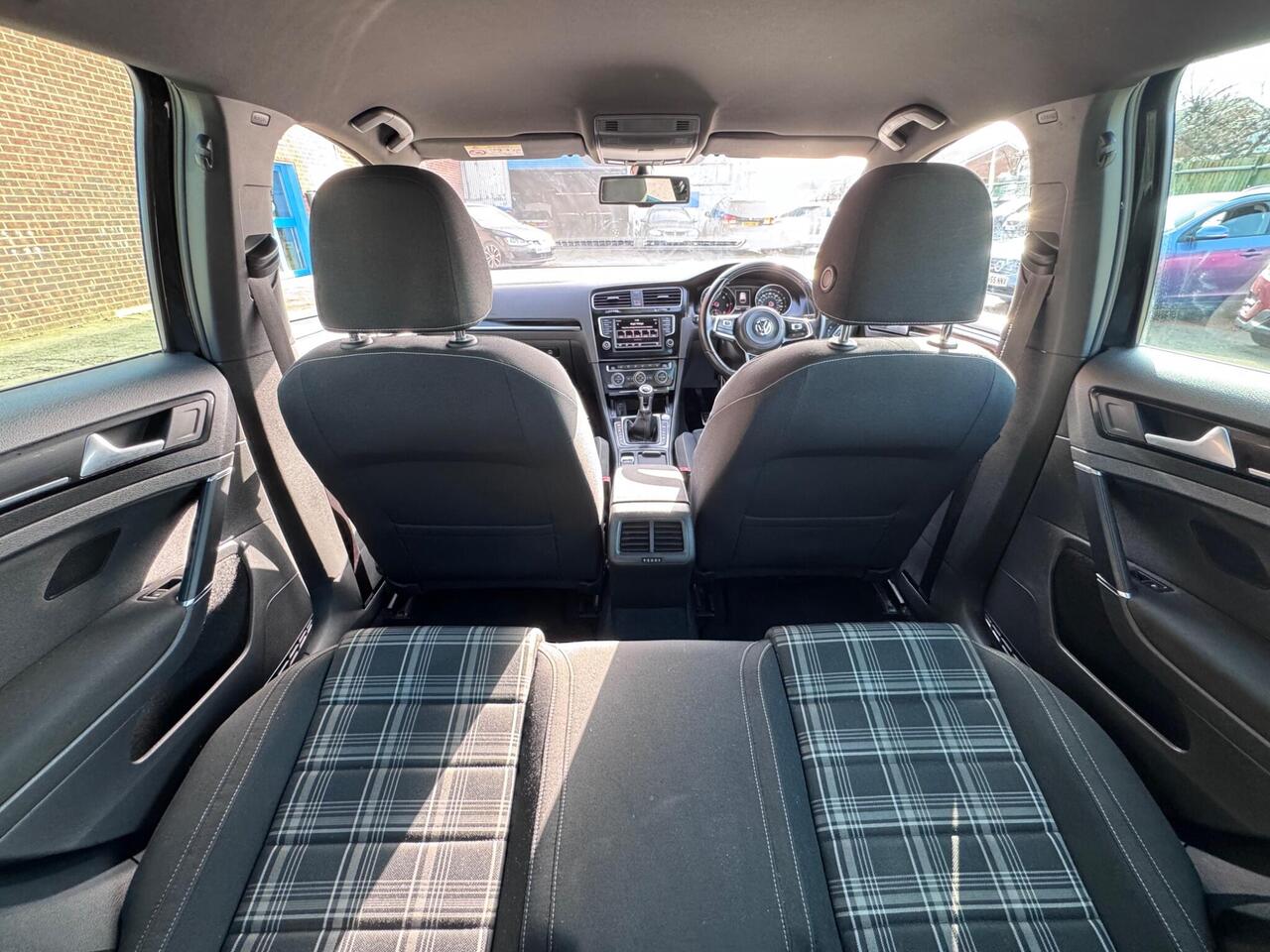 Used Volkswagen Golf 2015 for sale - 78011757: Photo 20