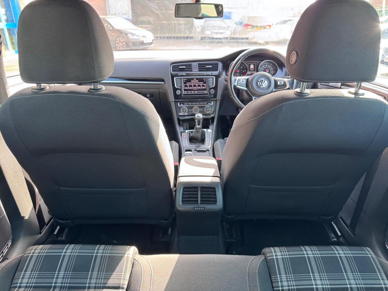 Used Volkswagen Golf 2015 for sale - 78011757: Photo 40