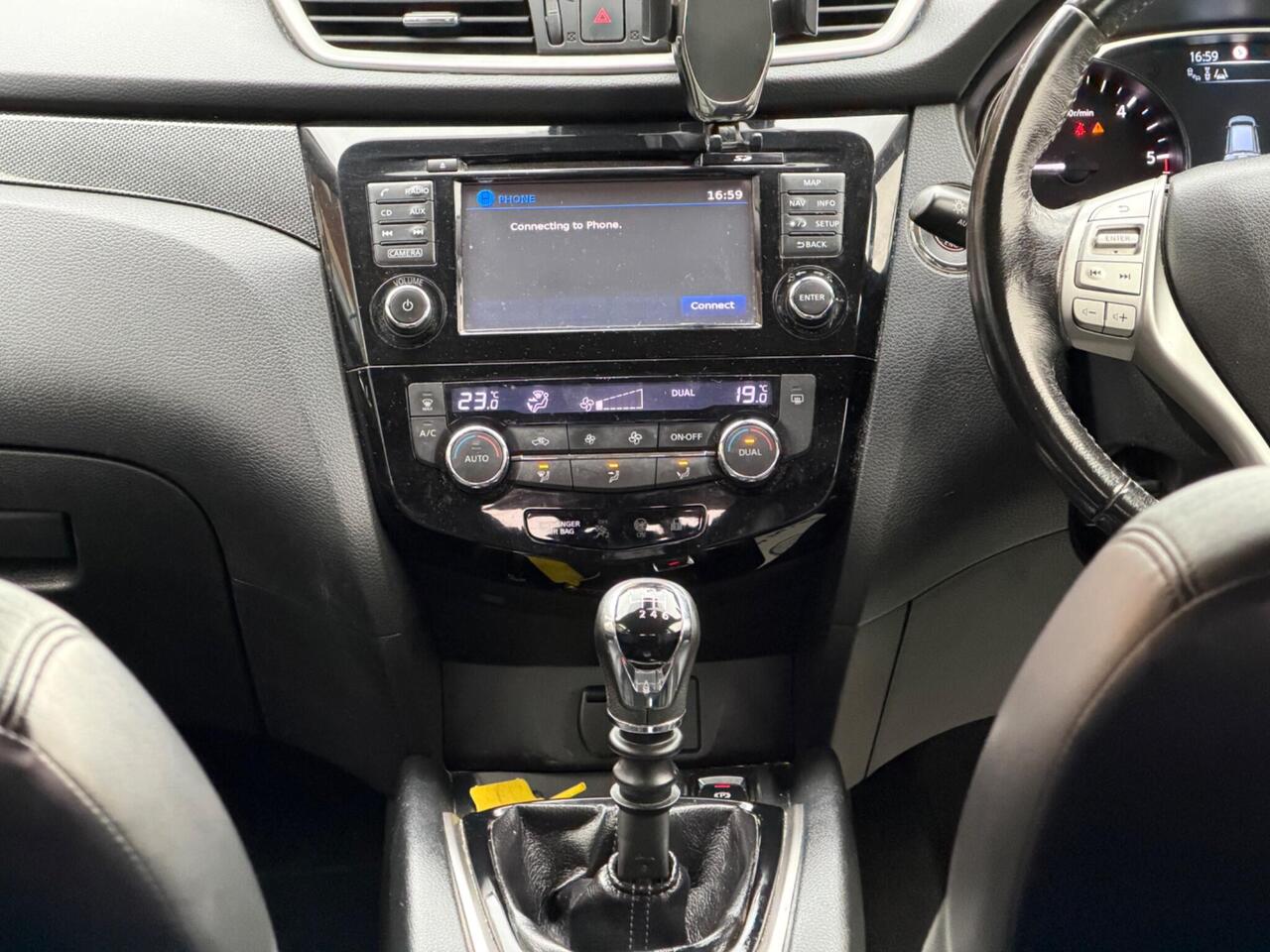 Used Nissan X-Trail 2015 for sale - 78011780: Photo 21