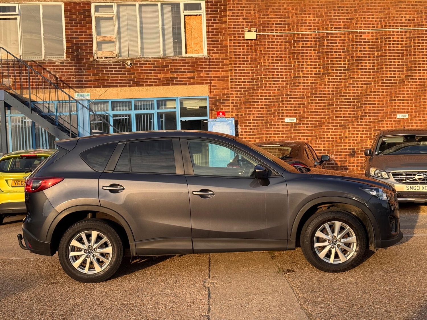 Used Mazda CX-5 2017 for sale - 76100728: Photo 9