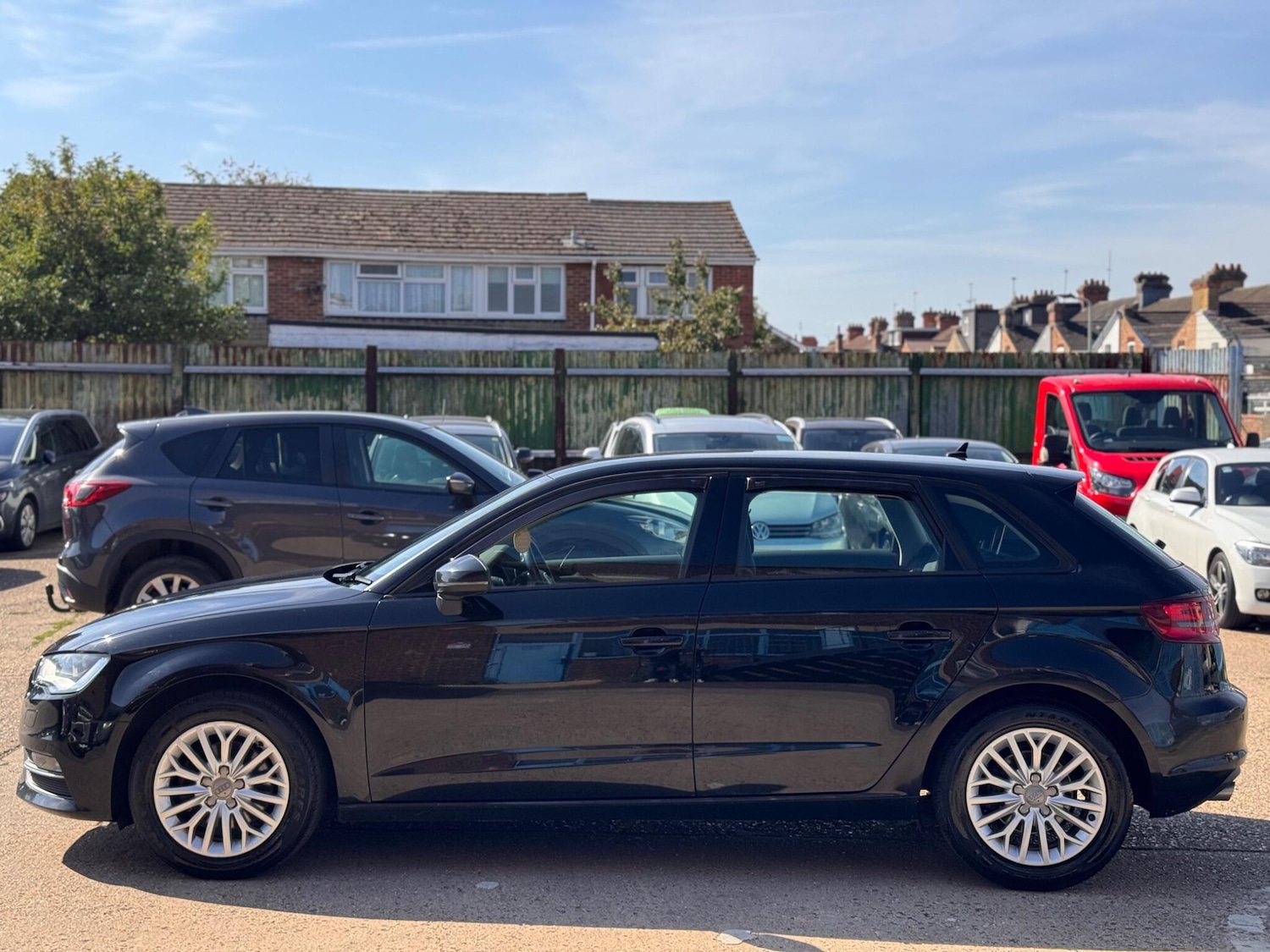 Used Audi A3 2015 for sale - 76100729: Photo 4