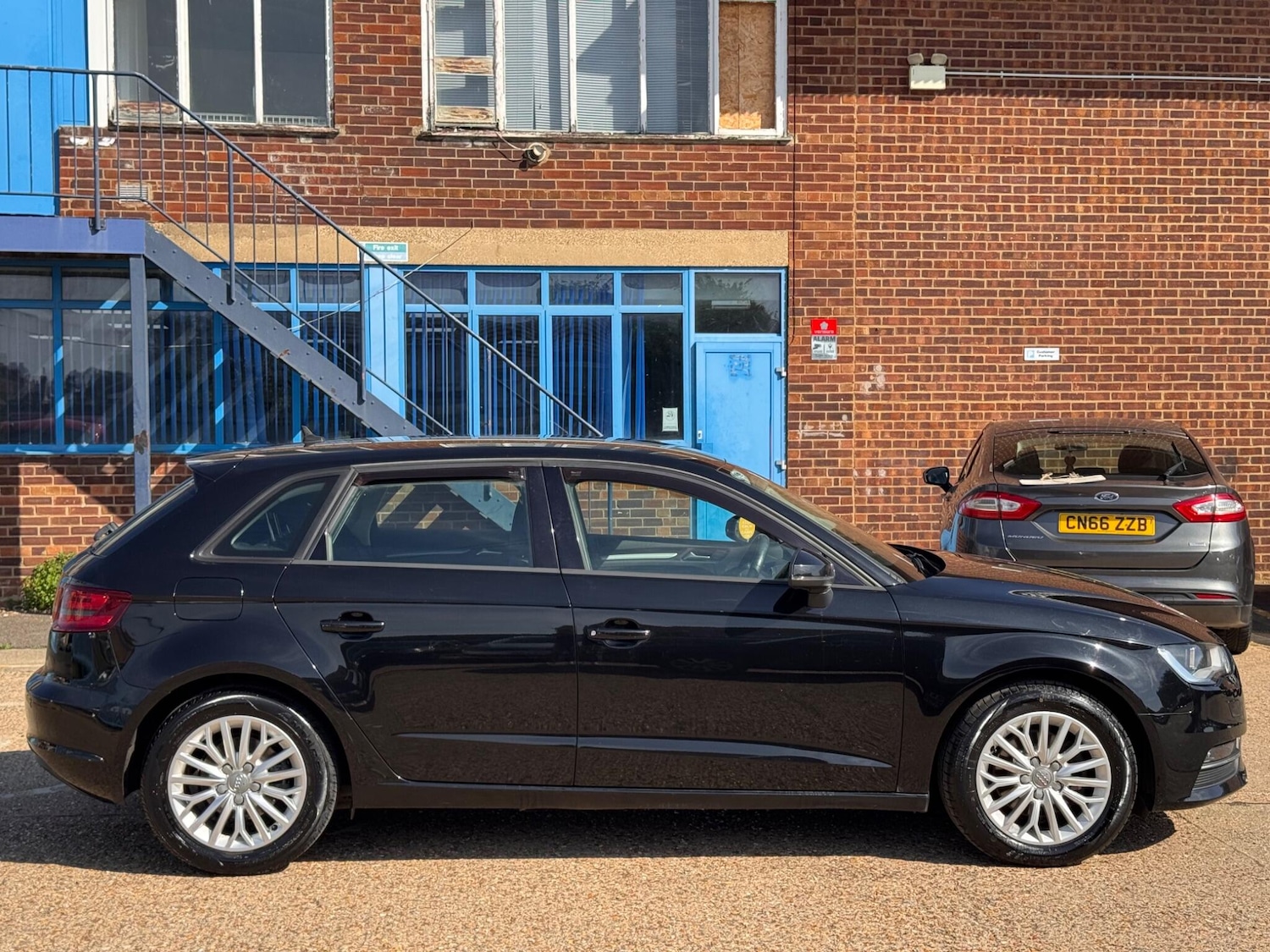 Used Audi A3 2015 for sale - 76100729: Photo 9