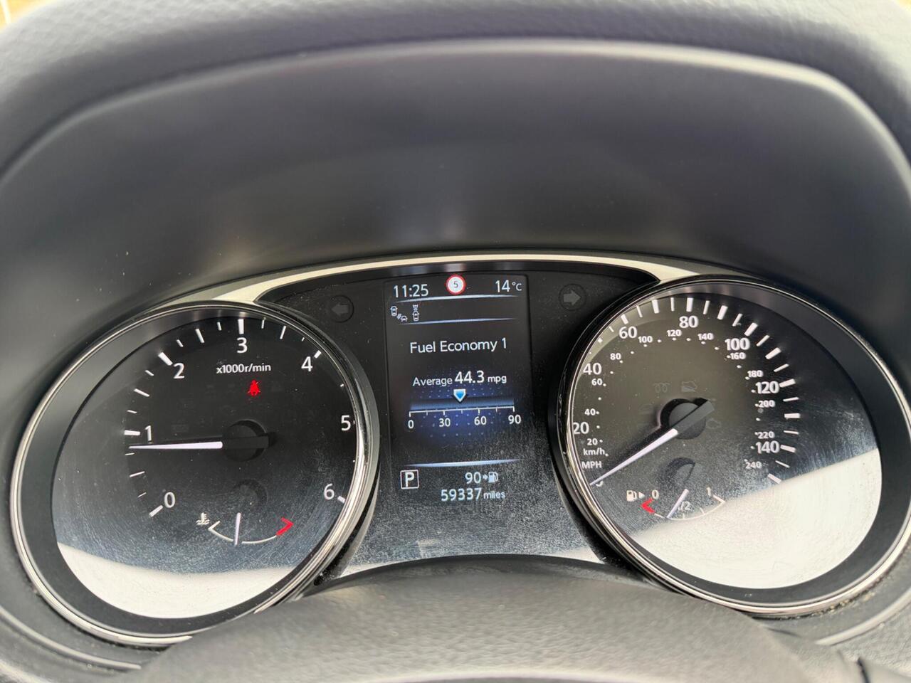 Used Nissan X-Trail 2016 for sale - 78059308: Photo 42