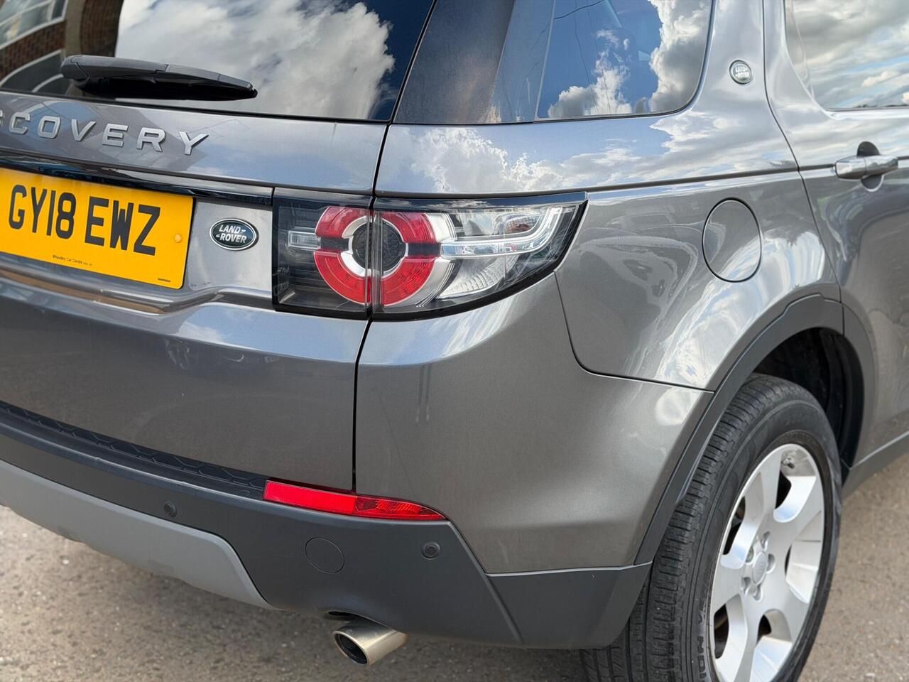 Used Land Rover Discovery Sport 2018 for sale - 78087738: Photo 11