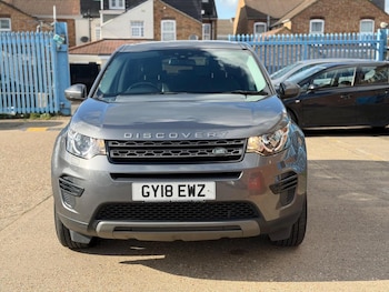 Used Land Rover Discovery Sport 2018 for sale - 78087738: Photo