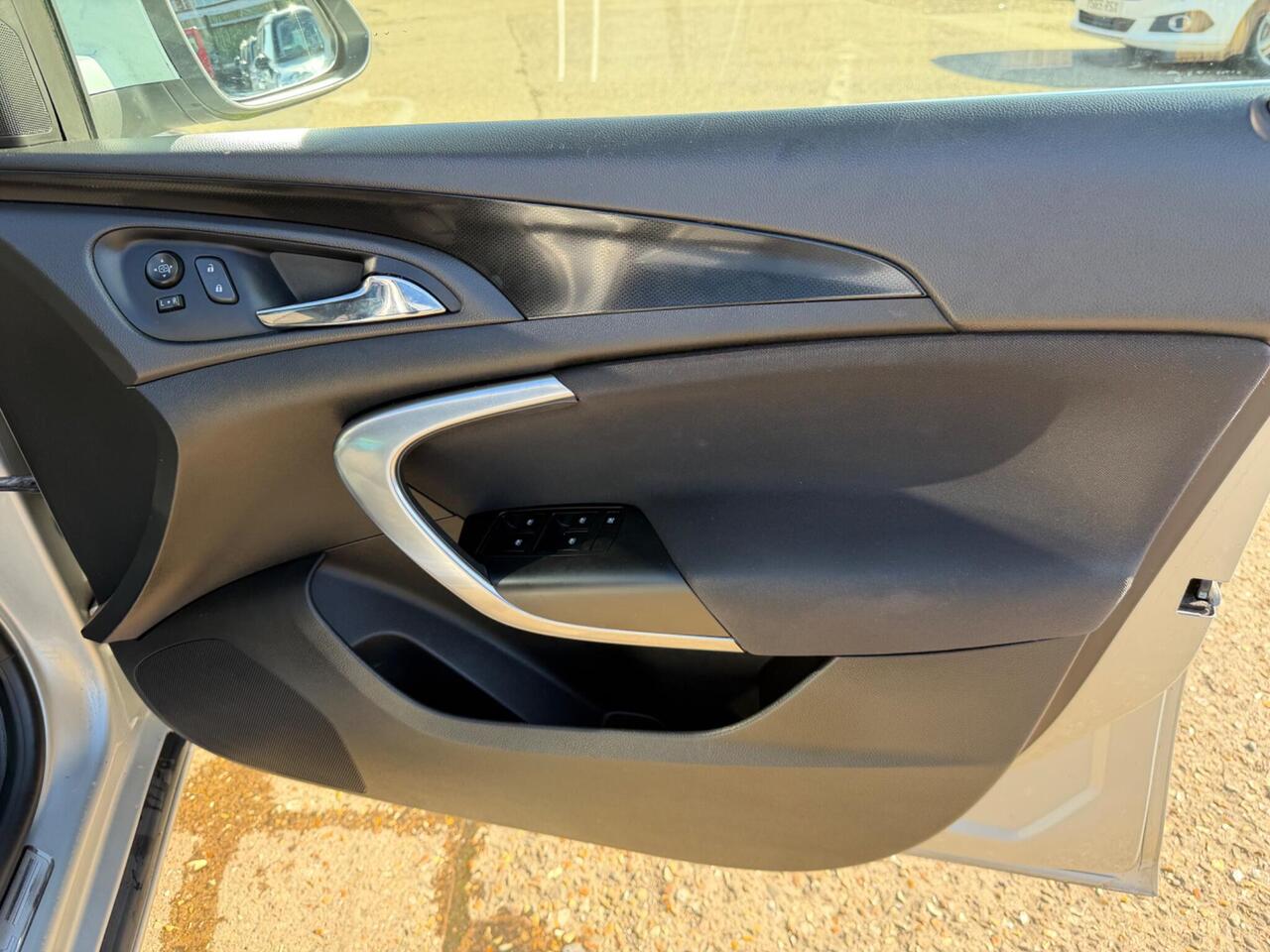 Used Vauxhall Insignia 2015 for sale - 78011751: Photo 13