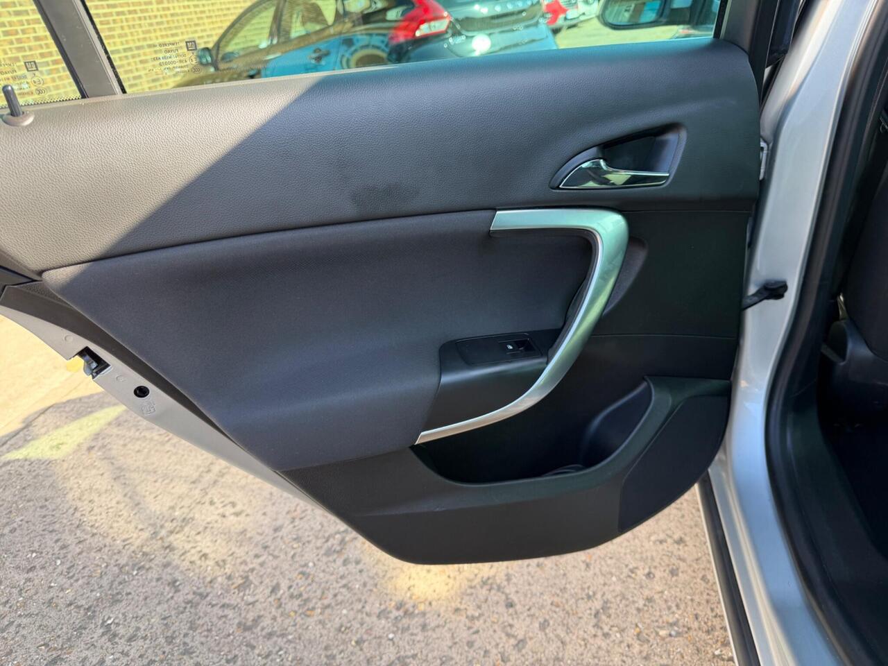 Used Vauxhall Insignia 2015 for sale - 78011751: Photo 19