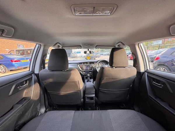 Used Toyota Auris 2013 for sale - 75672307: Photo 15