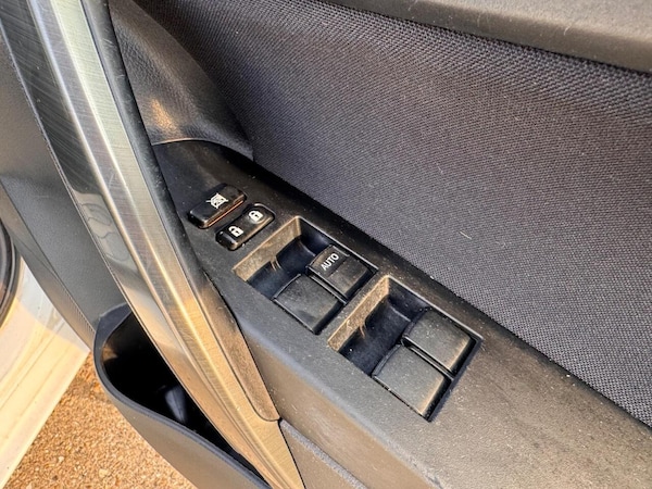 Used Toyota Auris 2013 for sale - 75672307: Photo 23