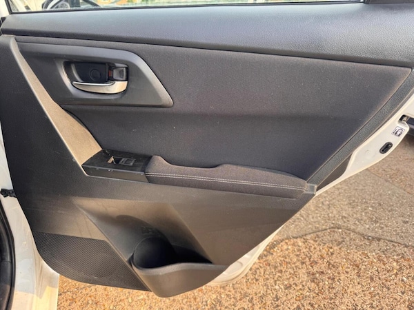 Used Toyota Auris 2013 for sale - 75672307: Photo 35