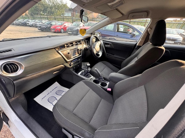 Used Toyota Auris 2013 for sale - 75672307: Photo 39