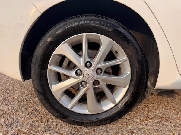 Used Toyota Auris 2013 for sale - 75672307: Photo 44