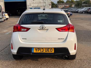 Used Toyota Auris 2013 for sale - 75672307: Photo