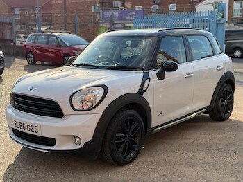 Used MINI Countryman 2016 for sale - 78472492: Photo