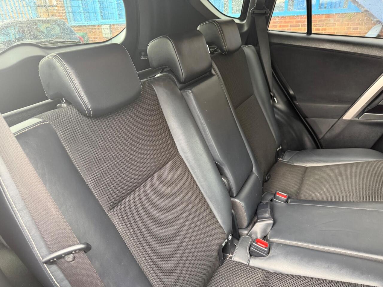 Used Toyota RAV4 2017 for sale - 78035654: Photo 19