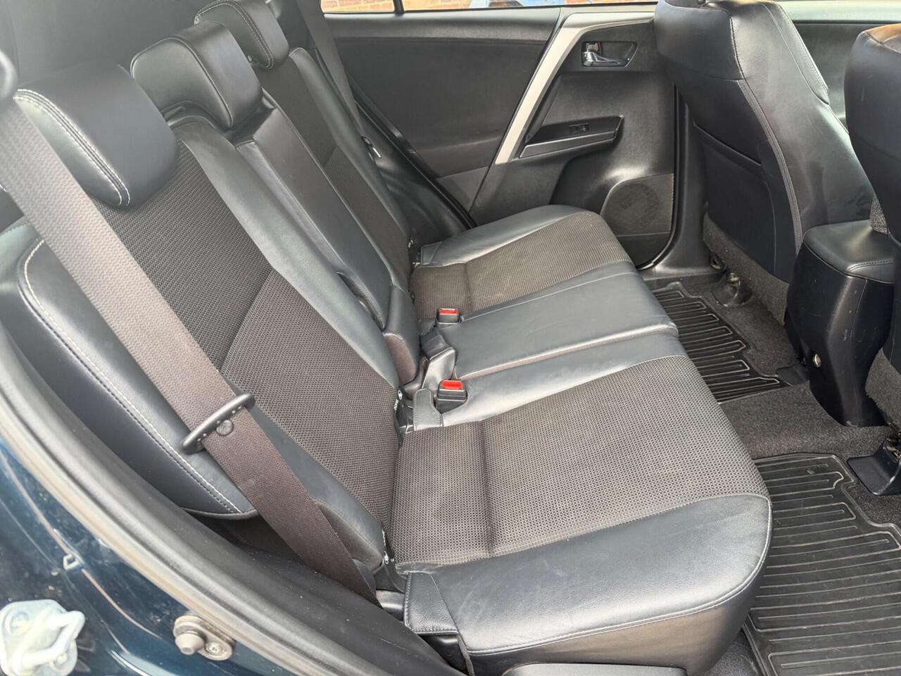 Used Toyota RAV4 2017 for sale - 78035654: Photo 20