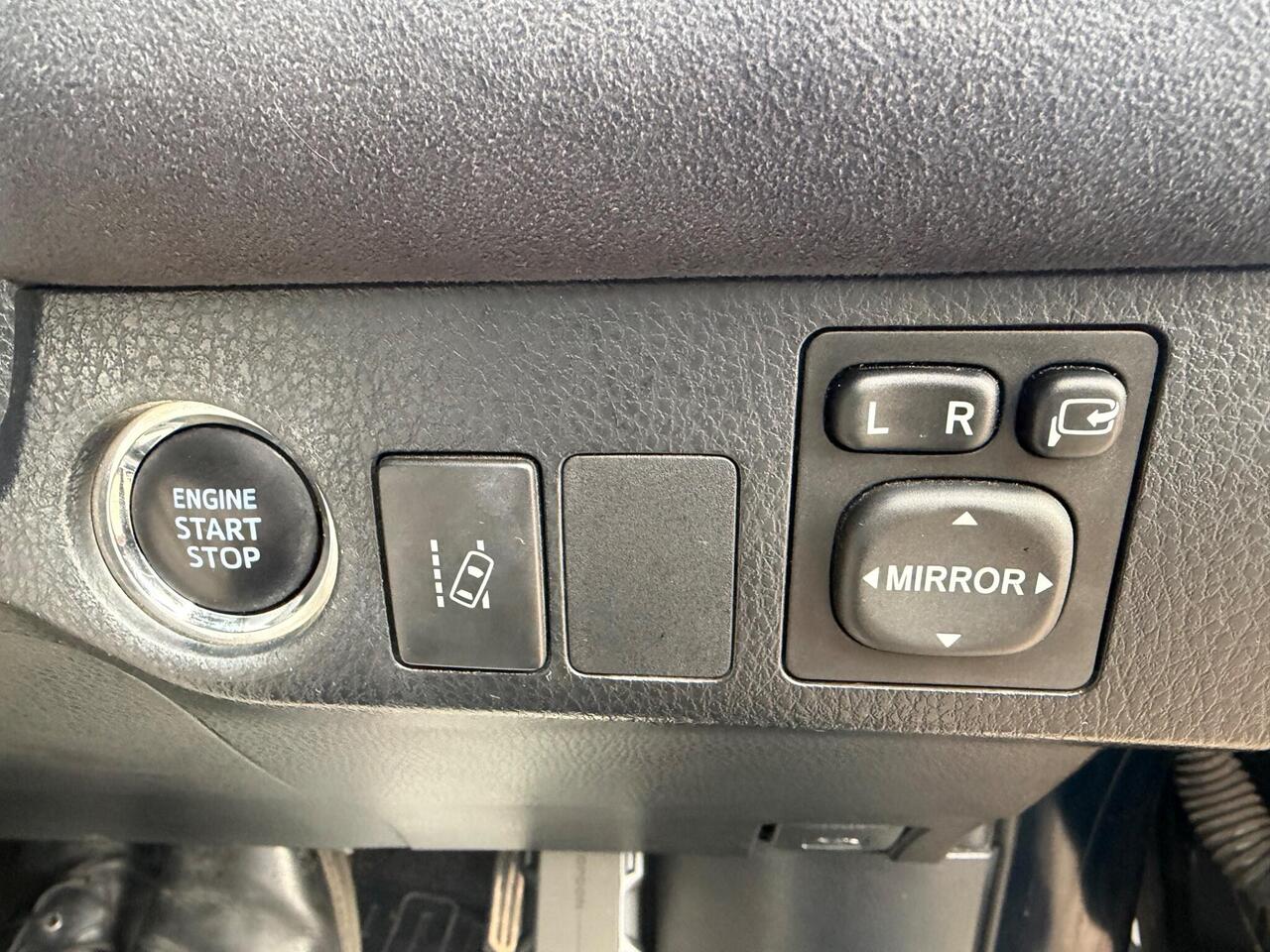 Used Toyota RAV4 2017 for sale - 78035654: Photo 22