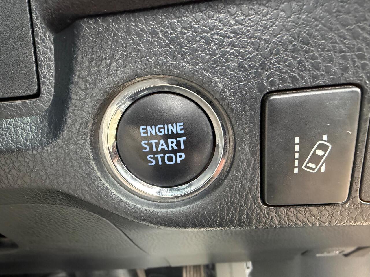 Used Toyota RAV4 2017 for sale - 78035654: Photo 23