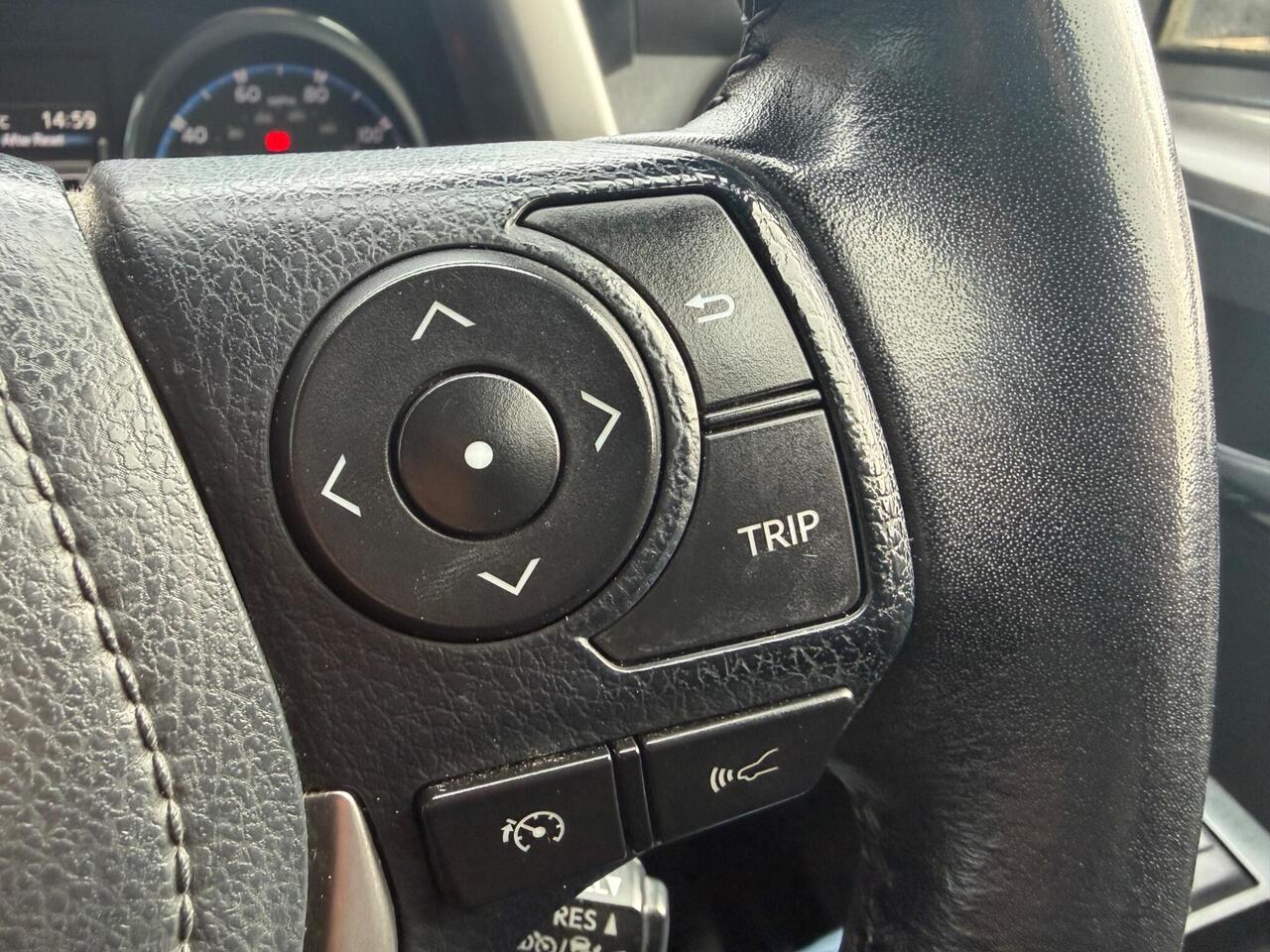 Used Toyota RAV4 2017 for sale - 78035654: Photo 35