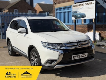 Used Mitsubishi Outlander 2016 for sale - 79389411: Photo