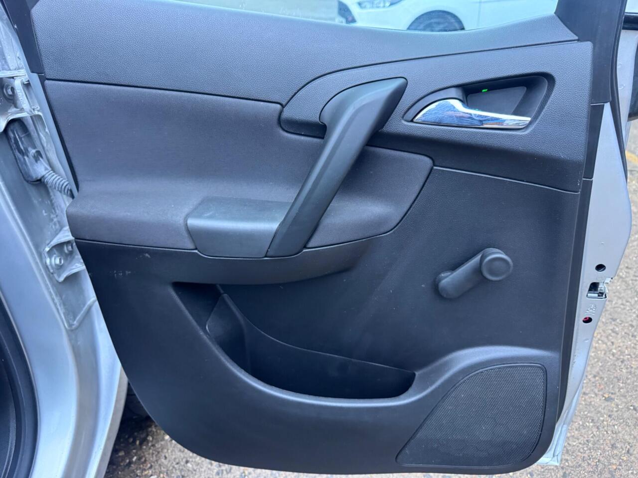 Used Vauxhall Meriva 2016 for sale - 78011760: Photo 36