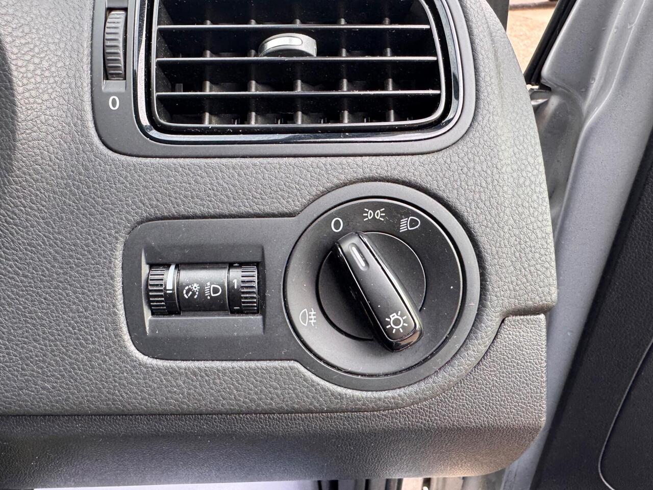 Used Volkswagen Polo 2012 for sale - 76318688: Photo 29