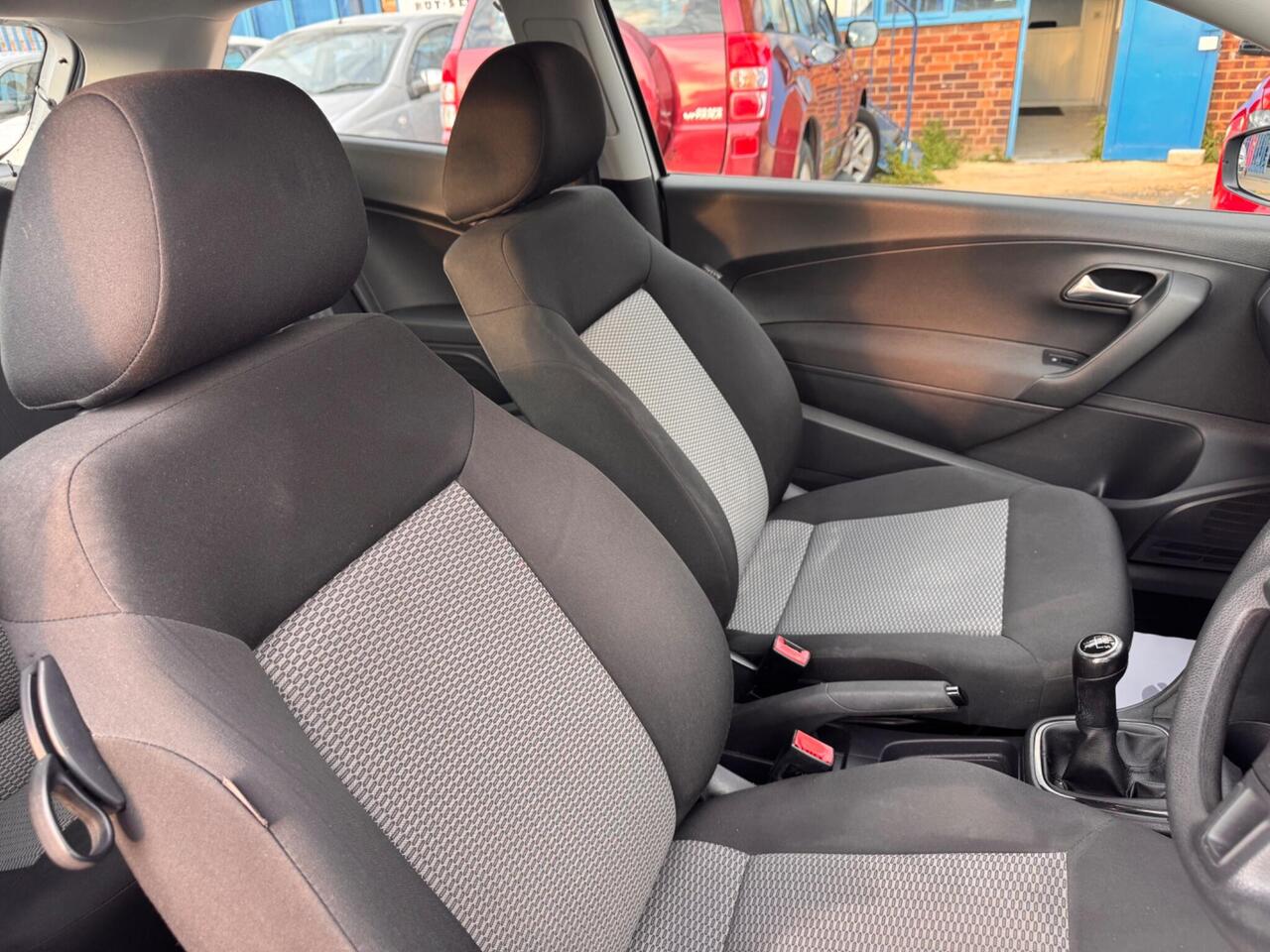 Used Volkswagen Polo 2012 for sale - 76318688: Photo 36