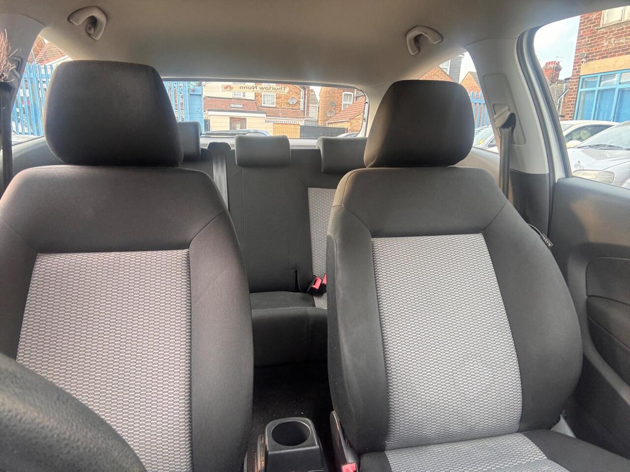 Used Volkswagen Polo 2012 for sale - 76318688: Photo 37