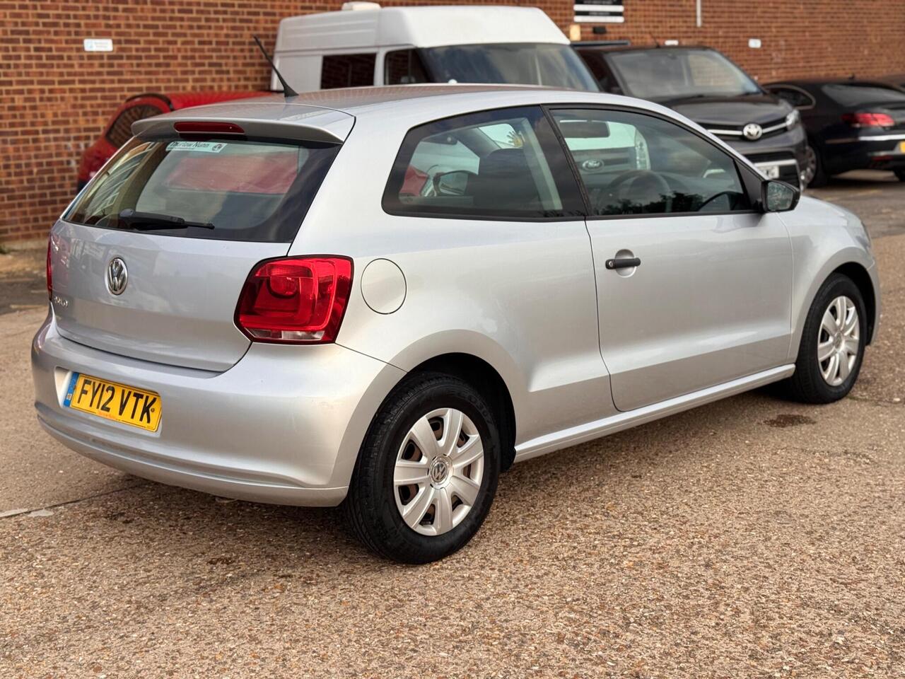 Used Volkswagen Polo 2012 for sale - 76318688: Photo 9