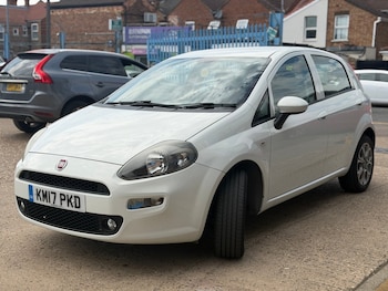 Used Fiat Punto 2017 for sale - 79350227: Photo