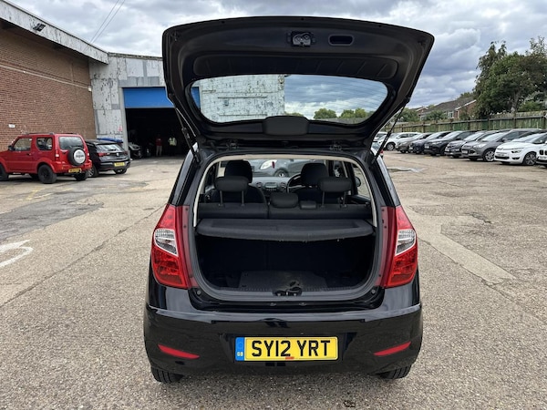 Used Hyundai i10 2012 for sale - 75464937: Photo 11