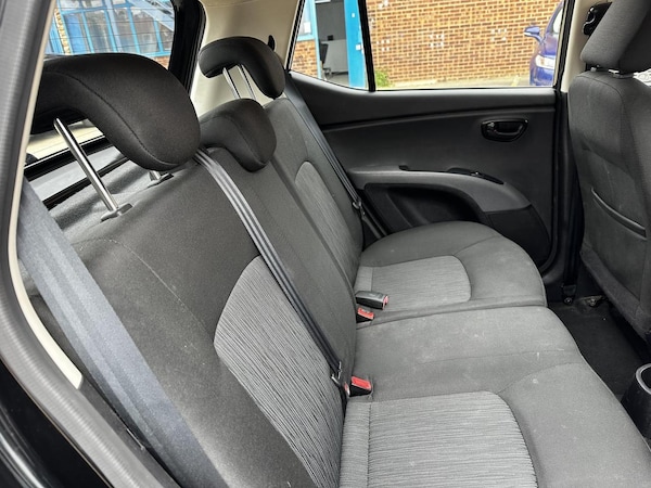 Used Hyundai i10 2012 for sale - 75464937: Photo 25