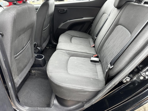 Used Hyundai i10 2012 for sale - 75464937: Photo 27