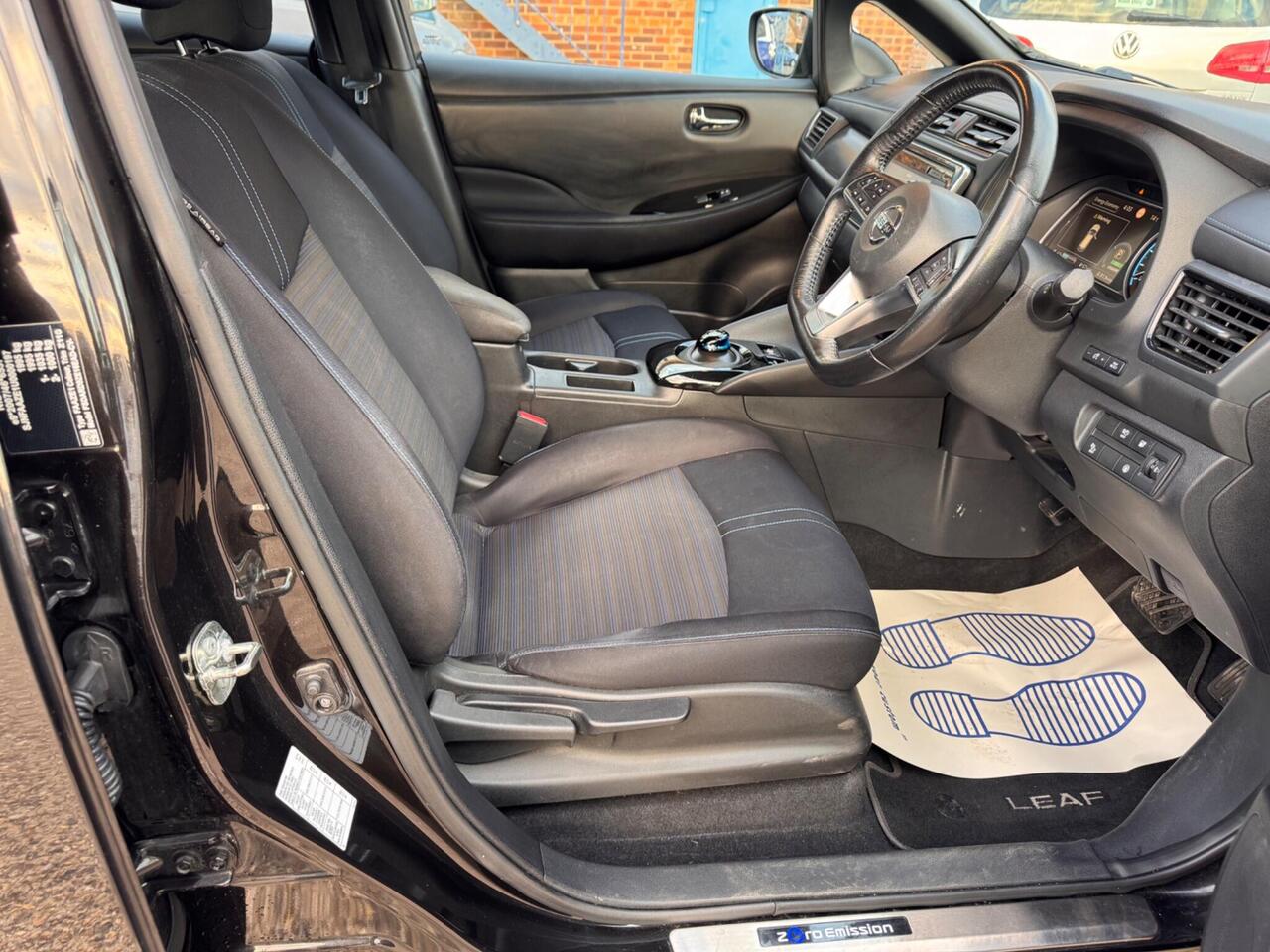 Used Nissan Leaf 2018 for sale - 76318692: Photo 28