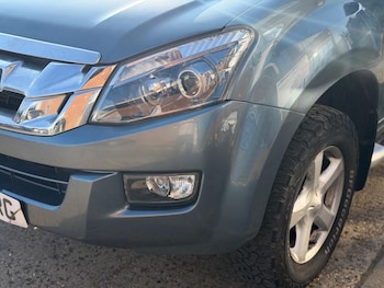 Used Isuzu D-Max 2016 for sale - 79203288: Photo
