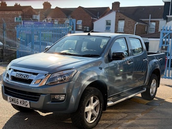 Used Isuzu D-Max 2016 for sale - 79203288: Photo