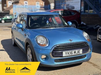 Used MINI Hatch 2016 for sale - 79699600: Photo