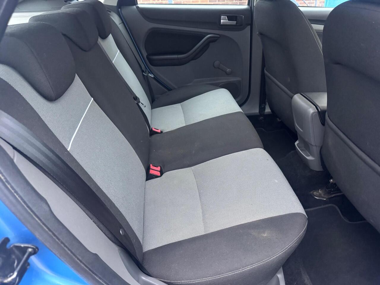 Used Ford Focus 2010 for sale - 78011768: Photo 18