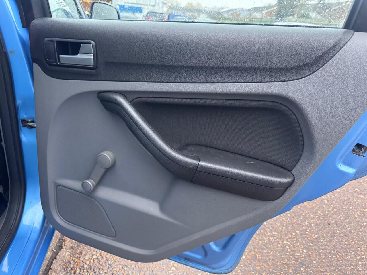 Used Ford Focus 2010 for sale - 78011768: Photo 21