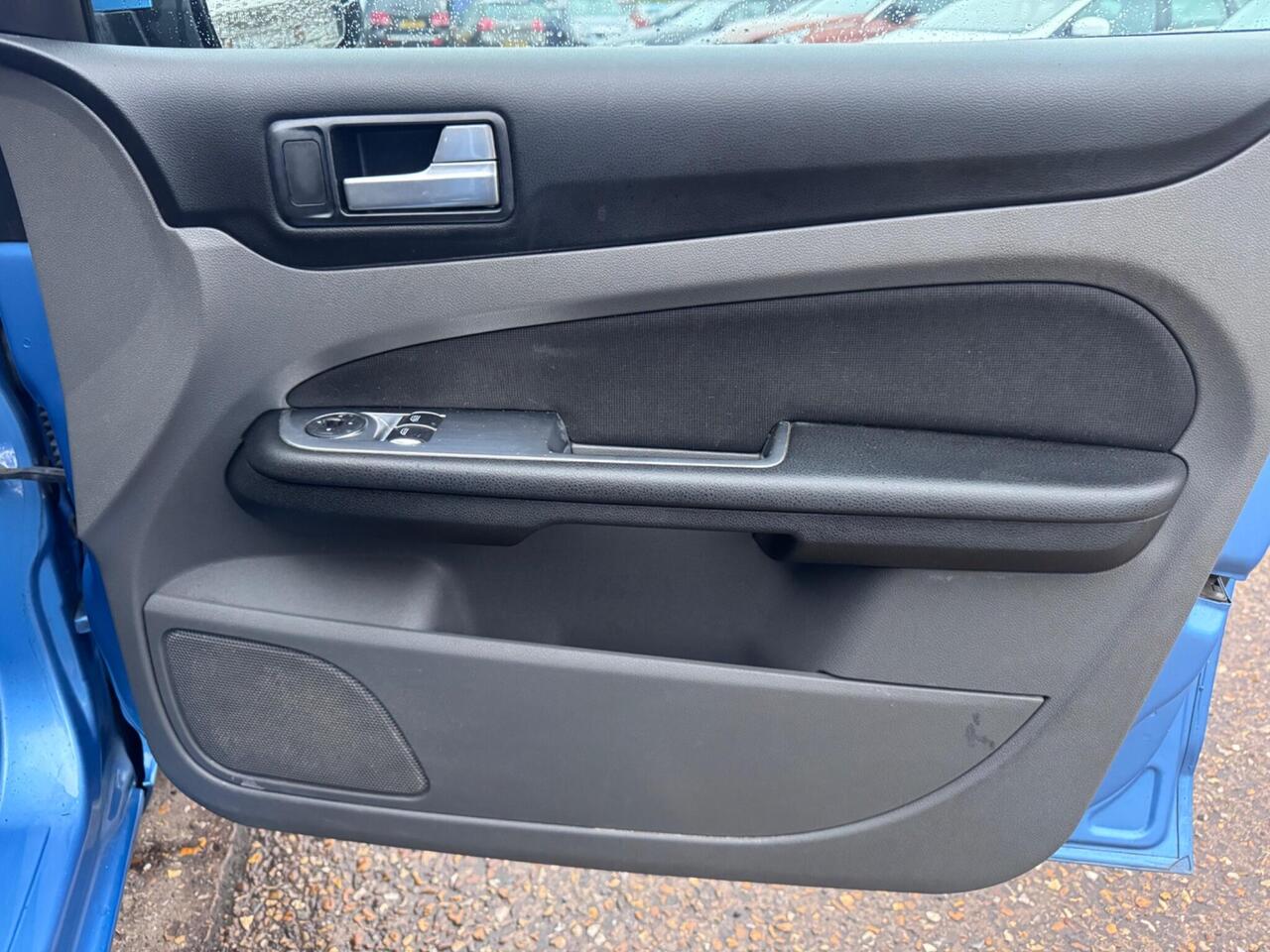 Used Ford Focus 2010 for sale - 78011768: Photo 27